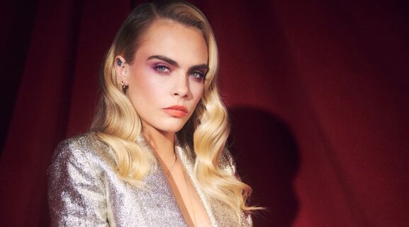 How to get Cara Delevingne iconic hair she wore at the amas