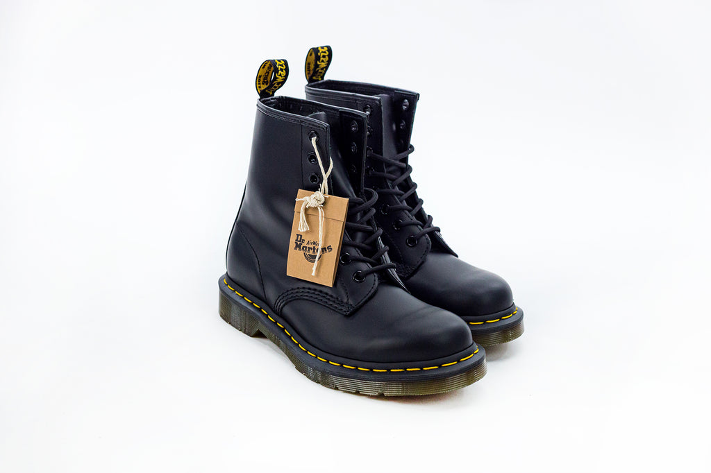 Dr Martens black Smooth Leather 1460 8-Loch