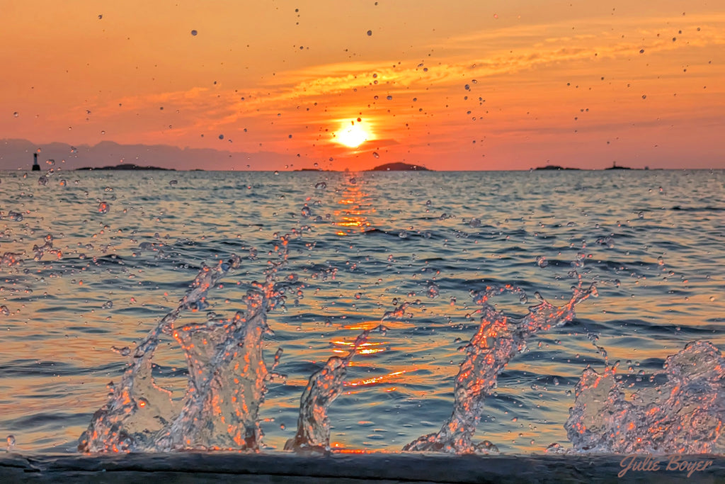 Bright sunrise splashes