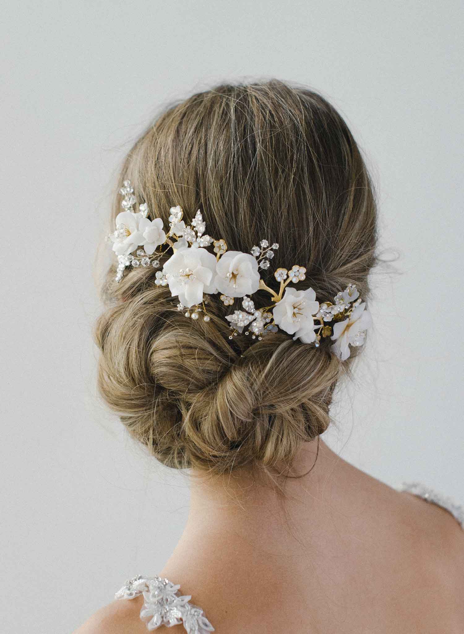 white flower headpiece