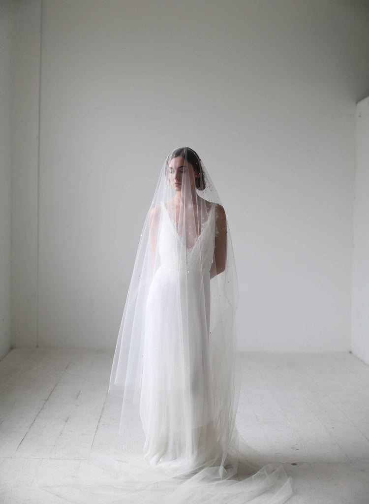 Crystal bridal veil - Shimmering starry crystal veil - Style #712 ...