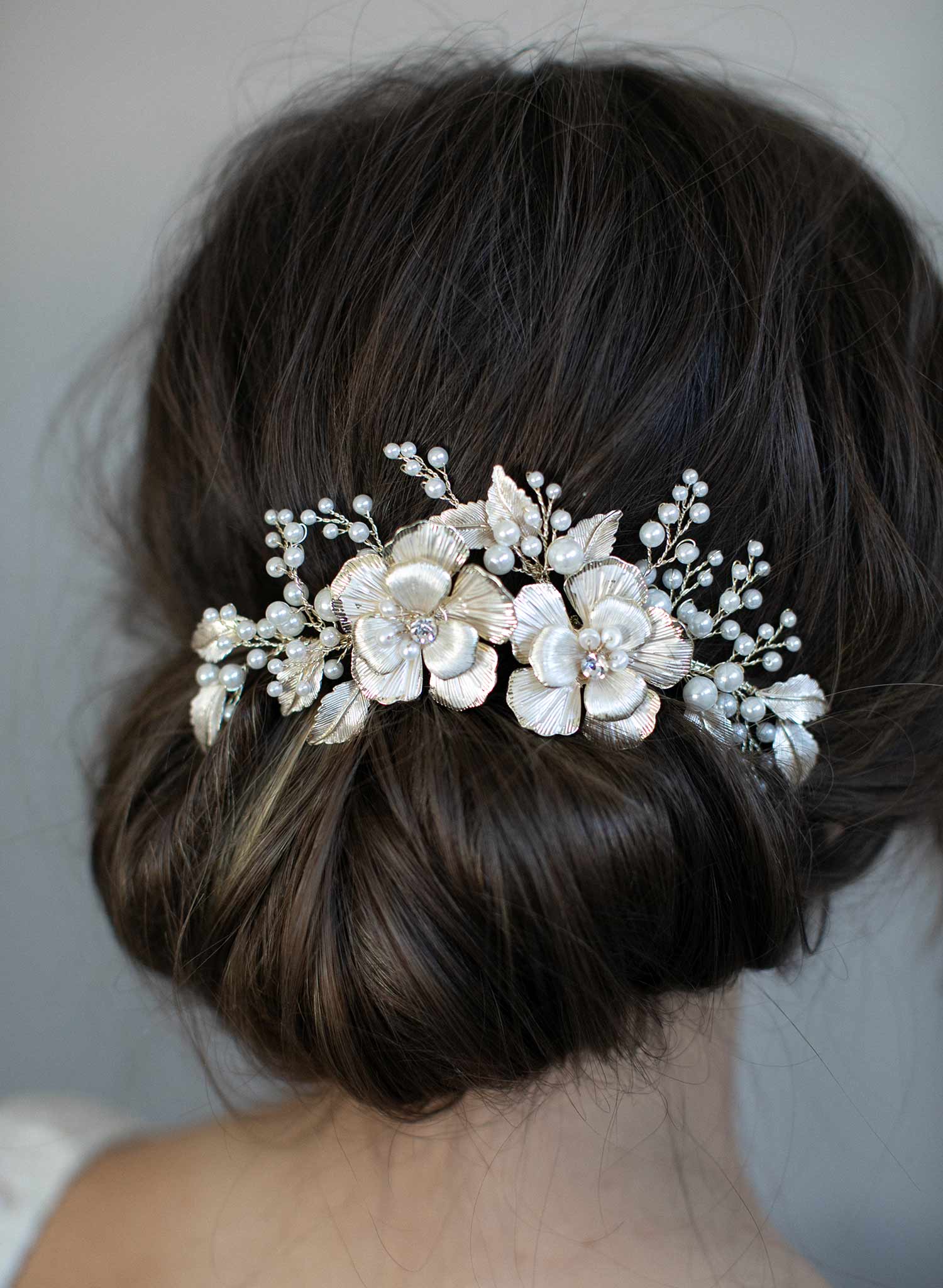 Double flower and pearl spray hair comb 
