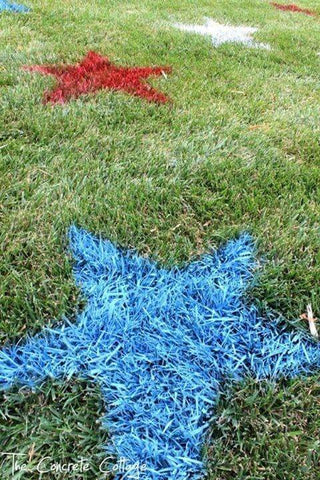 4th of July lawn stars