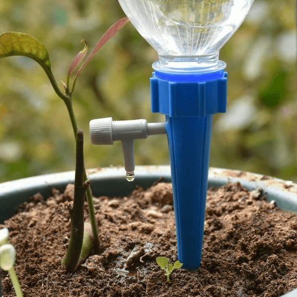 Automatische Wasserspikes. Kaufen Sie Bewässerungskugeln und -spitzen auf Mounteen. Weltweiter Versand möglich.