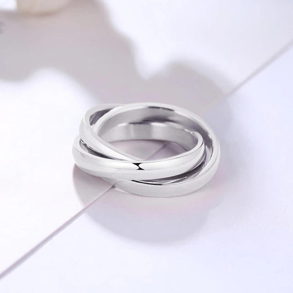 Elegant 3 Interlocked Rings. Shop Jewelry on Mounteen. Worldwide shipping available.