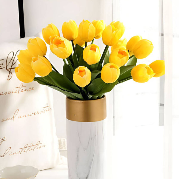 De fausses tulipes qui semblent réelles. Achetez de la flore artificielle sur Mounteen. Expédition mondiale disponible.