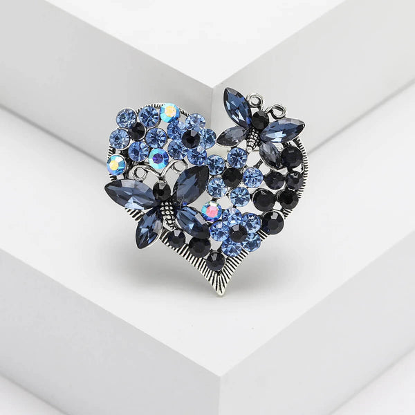 Broche coeur avec papillons en pierres précieuses artificielles et strass en bleu - Mounteen