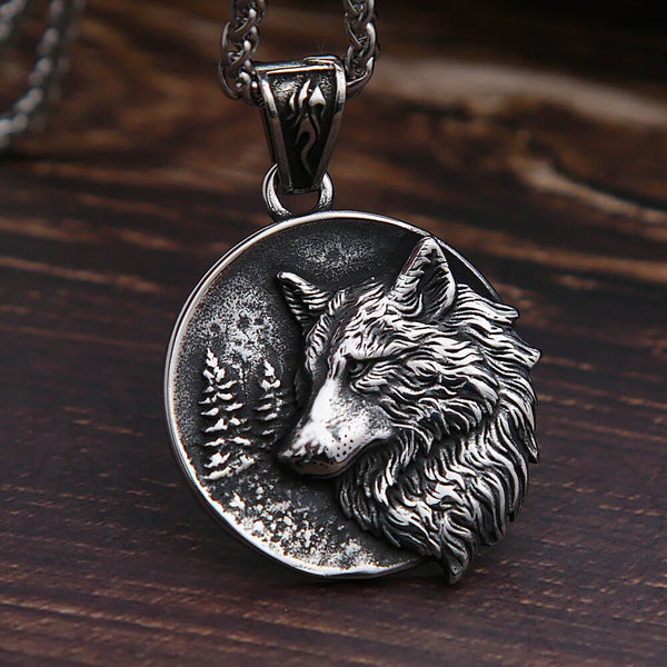 Collier pendentif nordique en acier inoxydable Lone Wolf Forest - Mounteen