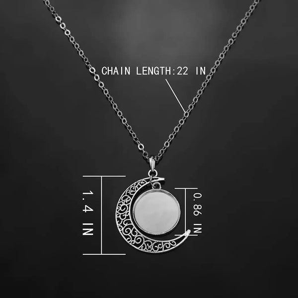 Collier croissant de loup hurlant la nuit luminescent - Mounteen