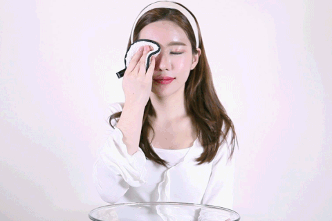 How to use a Makeup Remover Puff