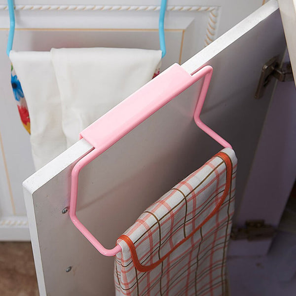 Küchenhandtuchhalter über der Tür. Kaufen Sie Handtuchhalter und -halter auf Mounteen. Weltweiter Versand möglich.