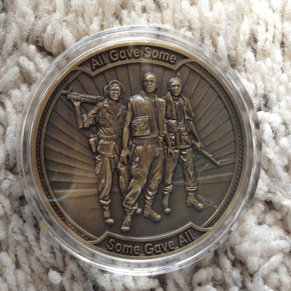 Vietnam-Veteranenmünze. Kaufen Sie Sammlerstücke auf Mounteen. Weltweiter Versand möglich.