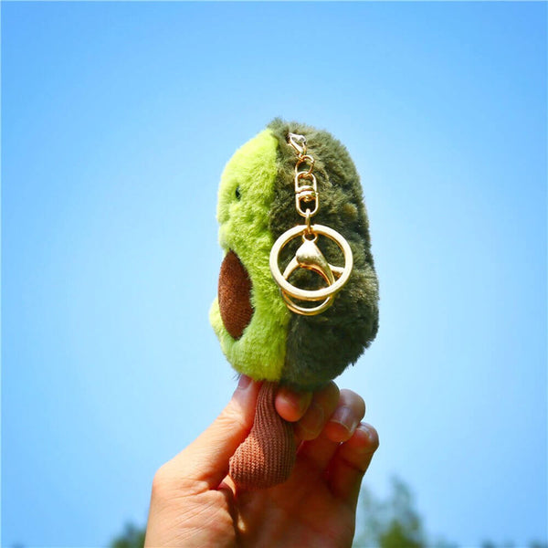 Niedlicher Avocado-Schlüsselanhänger aus Plüsch. Kaufen Sie Bekleidungszubehör auf Mounteen. Weltweiter Versand möglich.