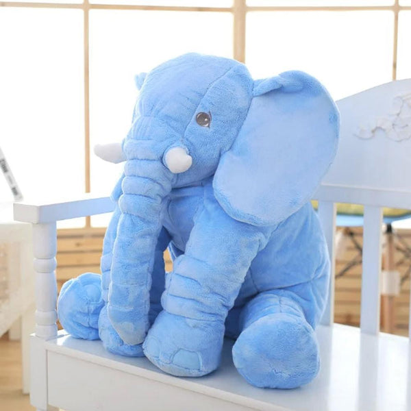 Adorable oreiller en peluche éléphant