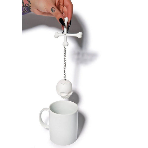Totenkopf-Tee-Ei. Kaufen Sie Teesiebe auf Mounteen. Weltweiter Versand möglich.