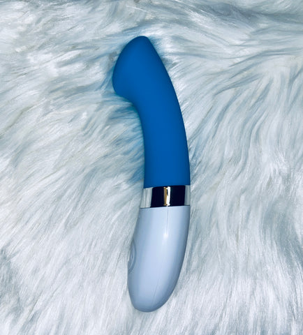 Lelo Gigi 2 on White Fuzzy Rug