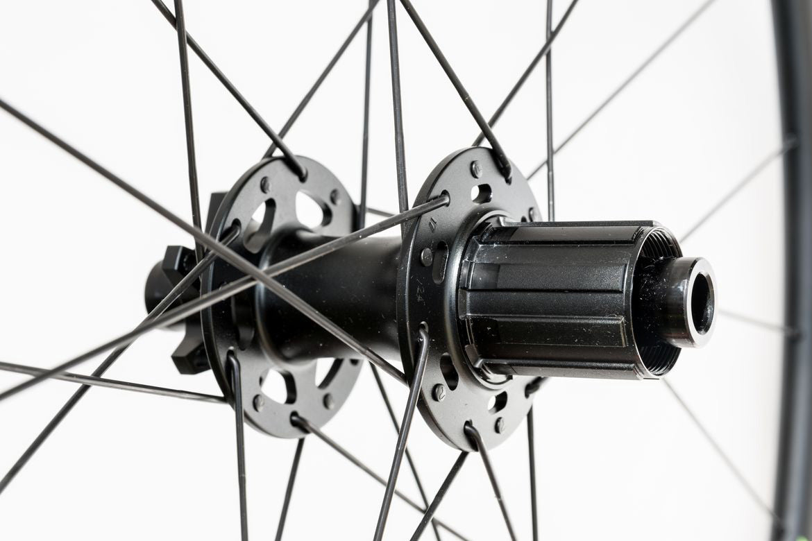 700x32c wheel