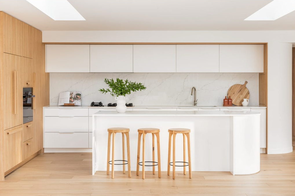 mediterranean coastal kitchen layout