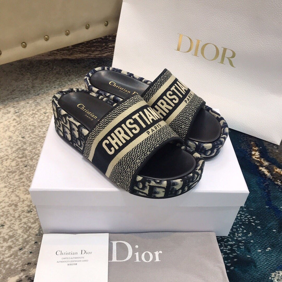 dior wedge