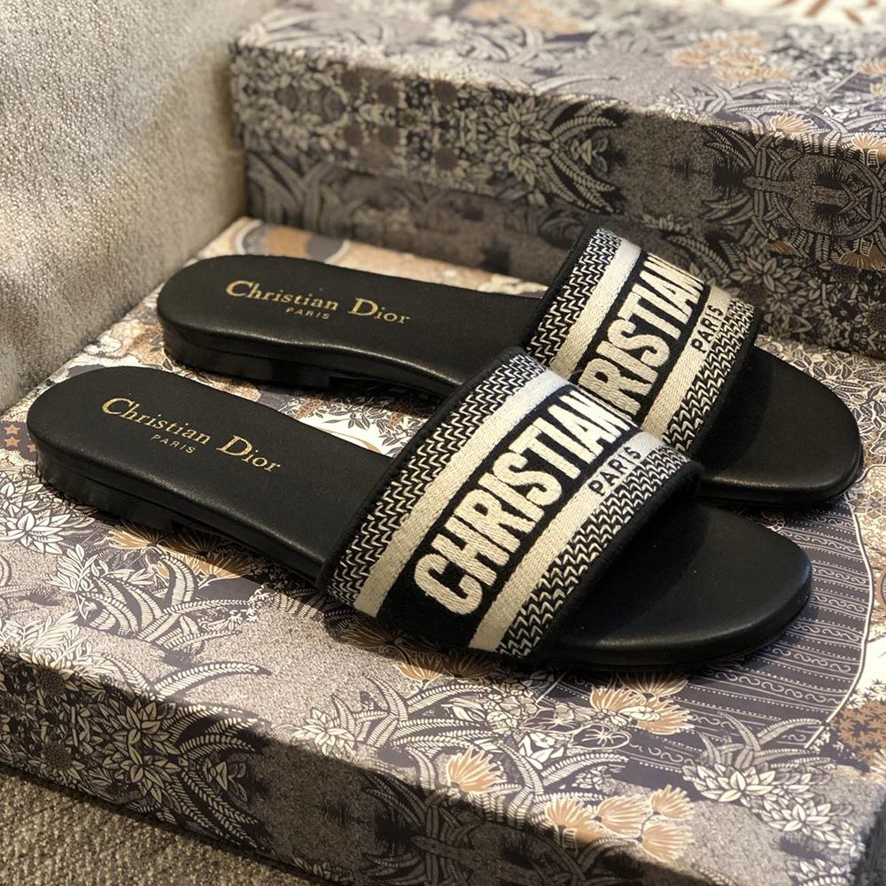 christian dior flip flops