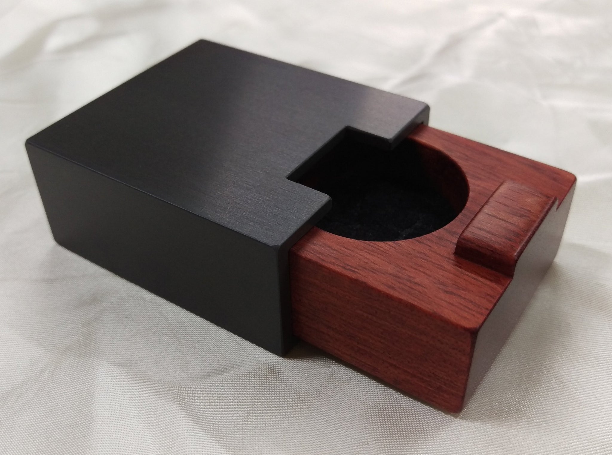 pocket engagement ring box