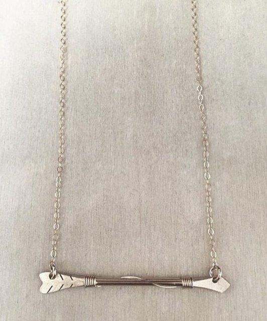 Arrow Wire Bar Necklace