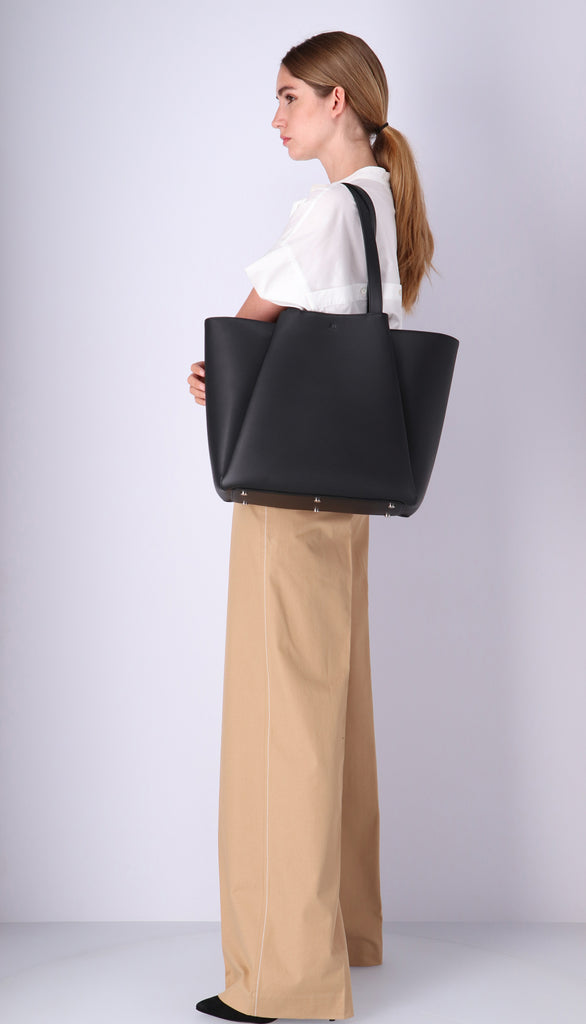 The New Pyramid tote bag – KAAI