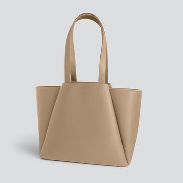 The Midi Pyramid leather workbag – KAAI