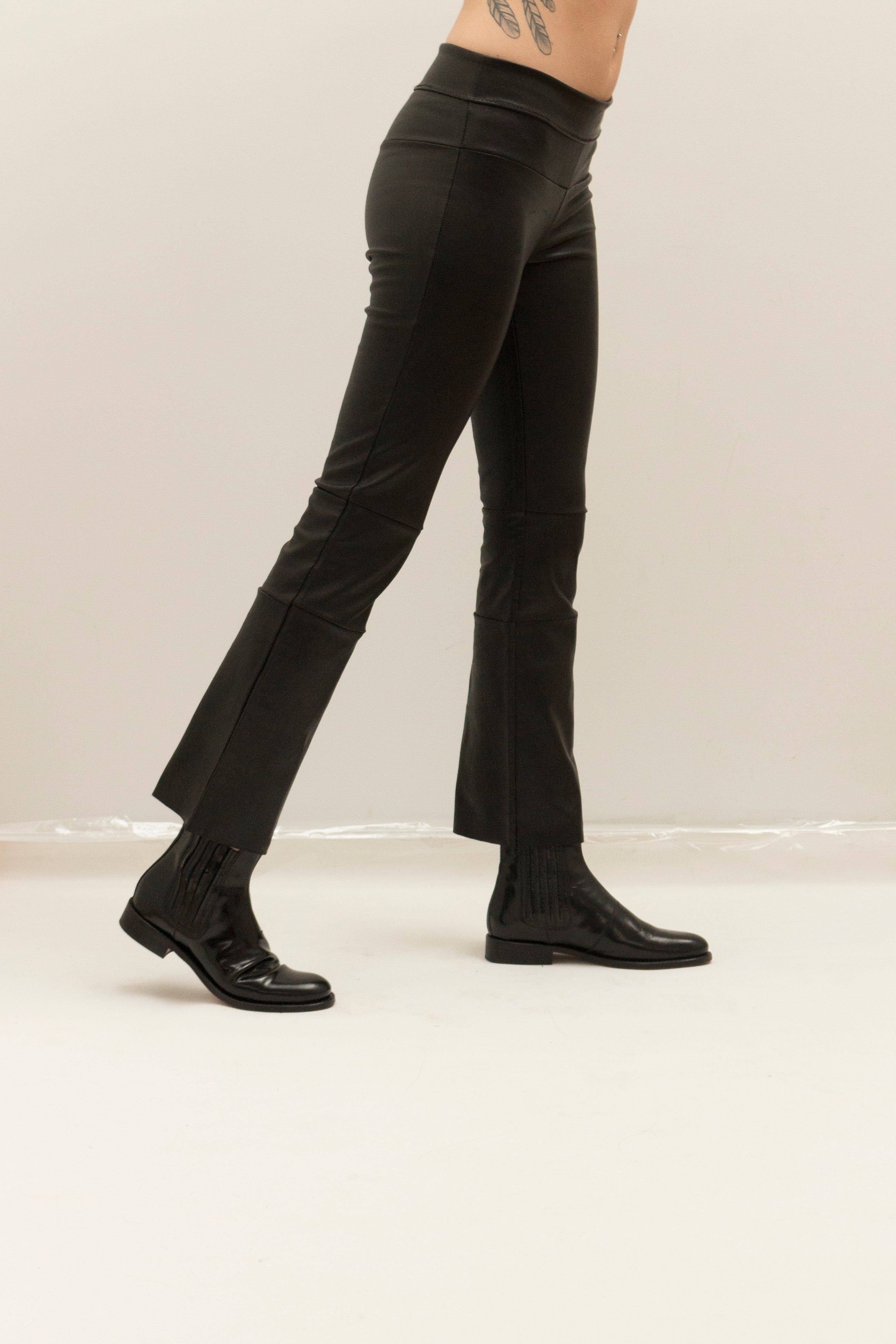 Chelsea Girl Boot: Black