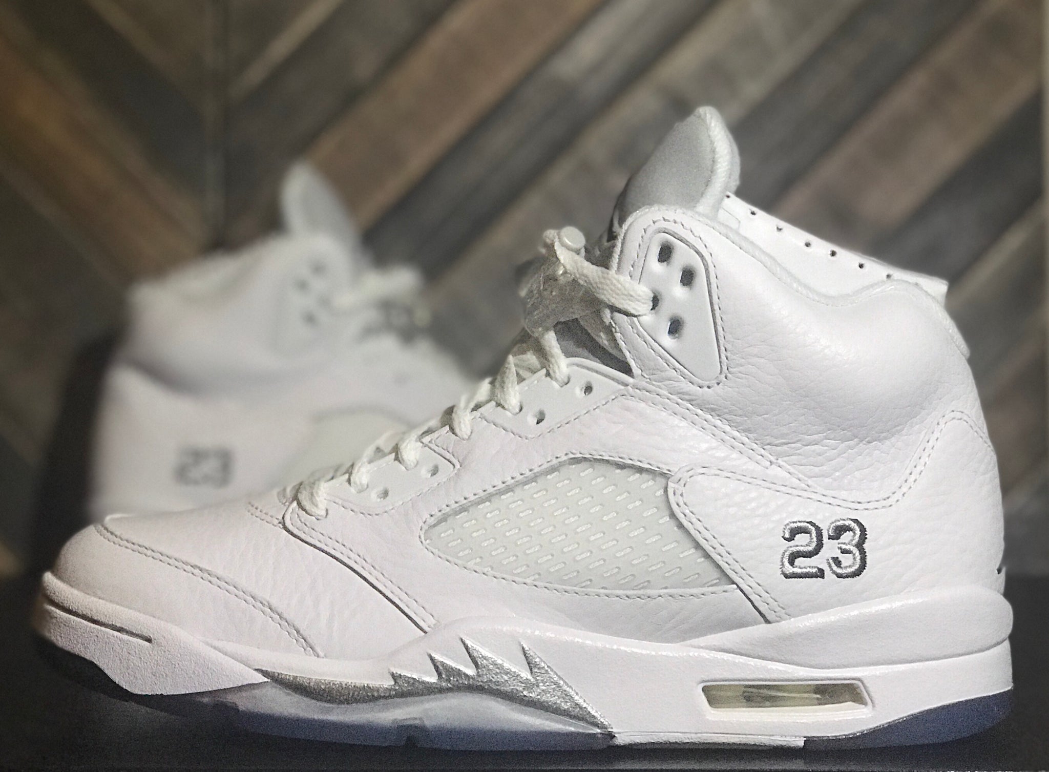 jordan retro 5 metallic