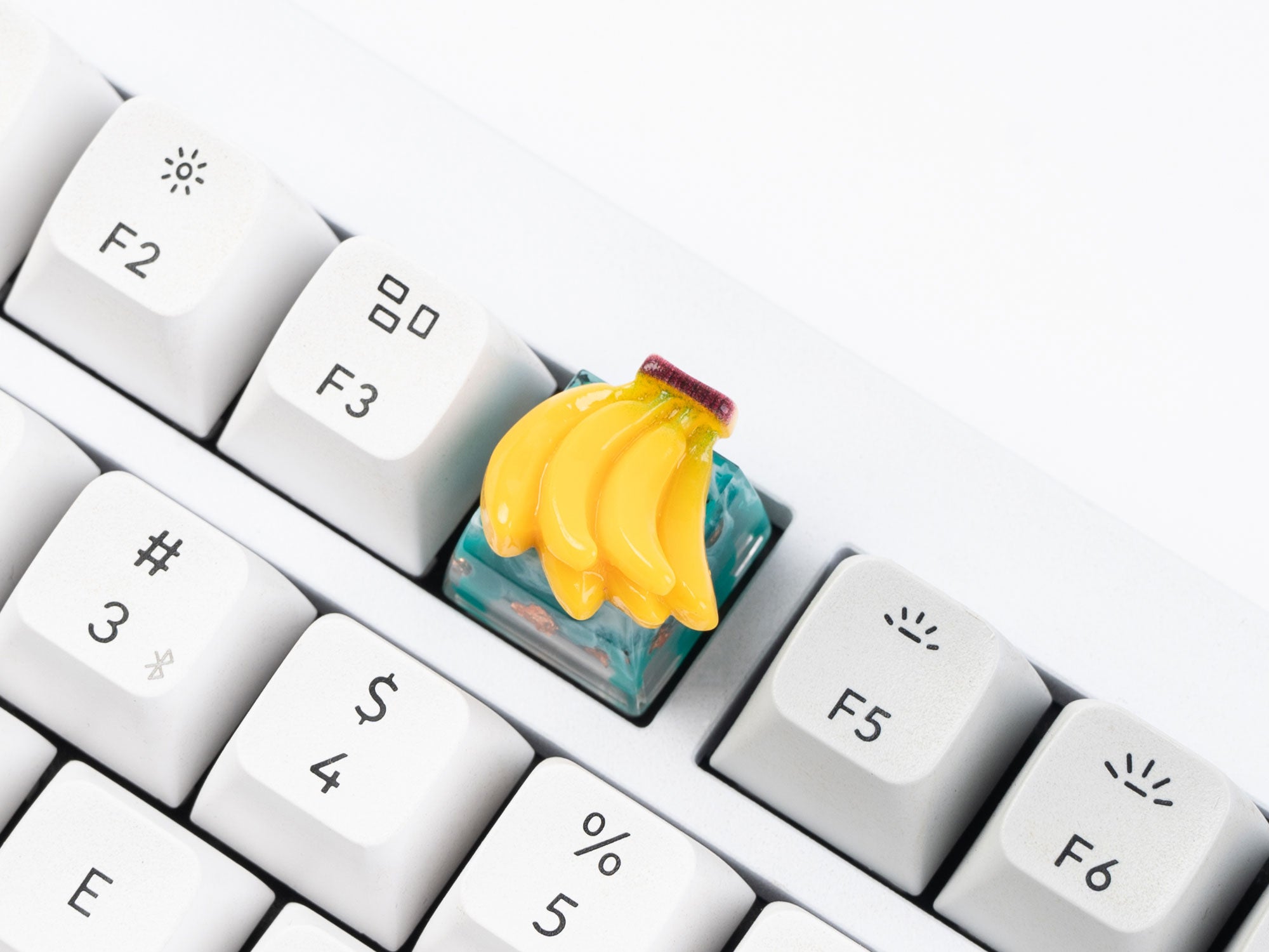 Cute Fruit Resin Artisan Keycap-Banana.jpg__PID:c2947b73-42be-4d3f-a637-0caf73f5235d