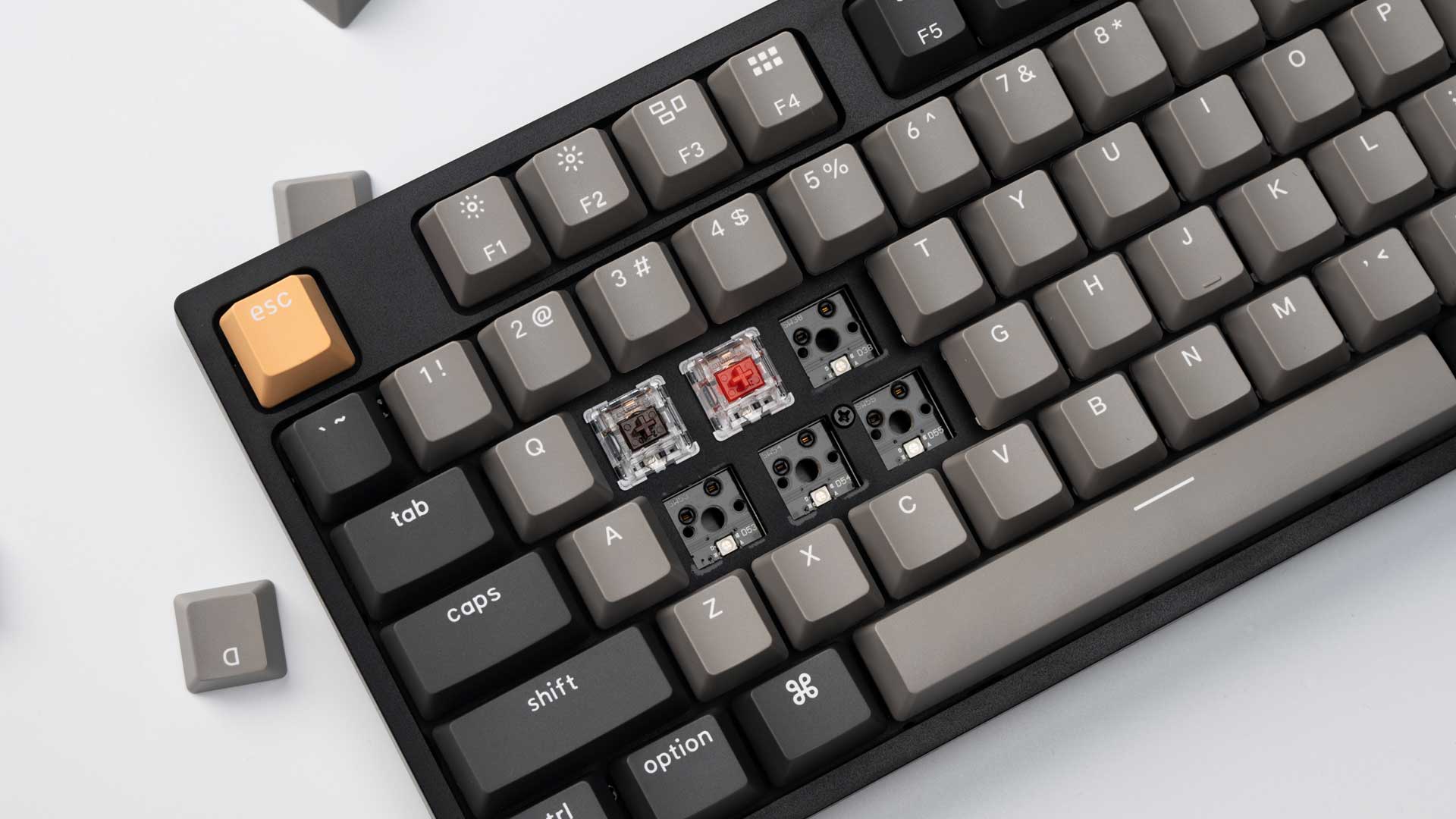 Hot-swappable feature of the Keychron C1 Pro QMK/VIA Wired Mechanical Keyboard