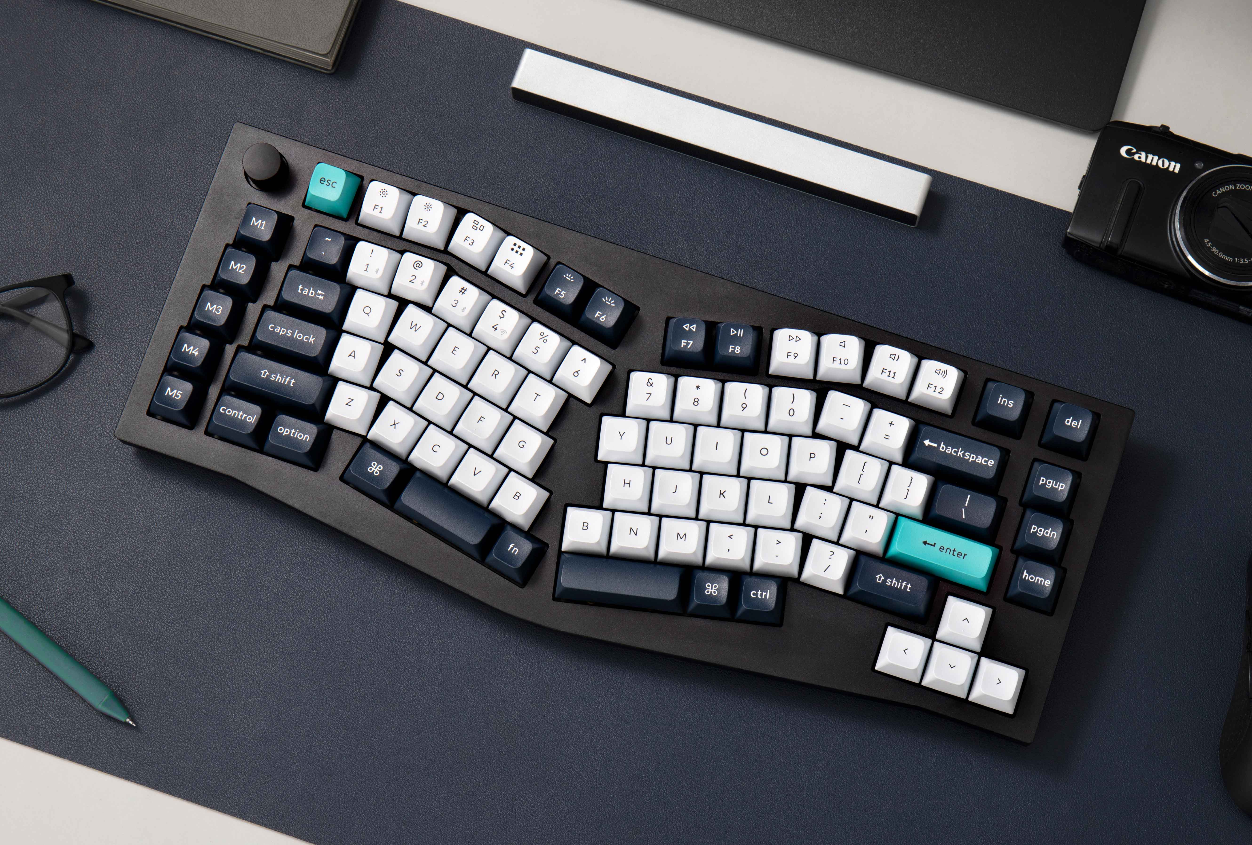 Keychron-Q10-Max-75%-Layout-QMK:VIA-Wireless-Custom-Mechanical-Keyboard-Black.jpg__PID:f9f986f3-0604-43b4-9ce0-b6ced07e9f05