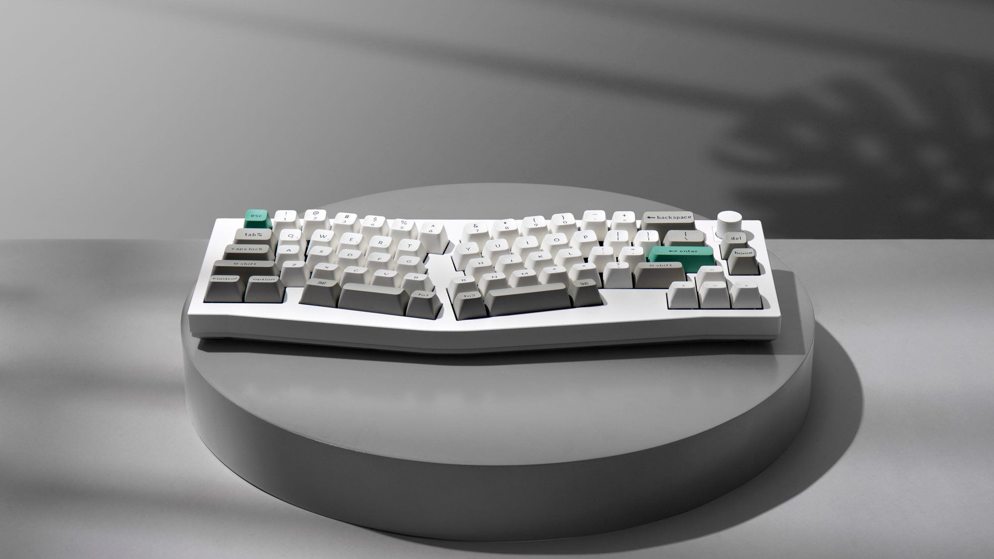 Keychron Q8 Max 65% Alice Layout QMK/VIA Wireless Custom Mechanical Keyboard