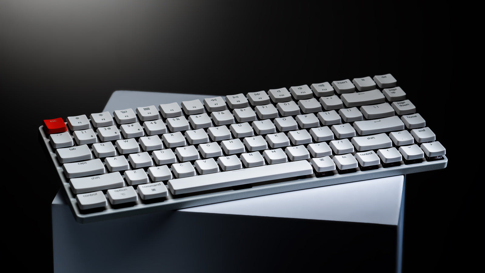 Keychron K3 ultra_slim Hot_swappable wireless mechanical keyboard Mac Windows iOS Android Keychron low profile Optical and Gateron low profile mechanical switch desktop setup