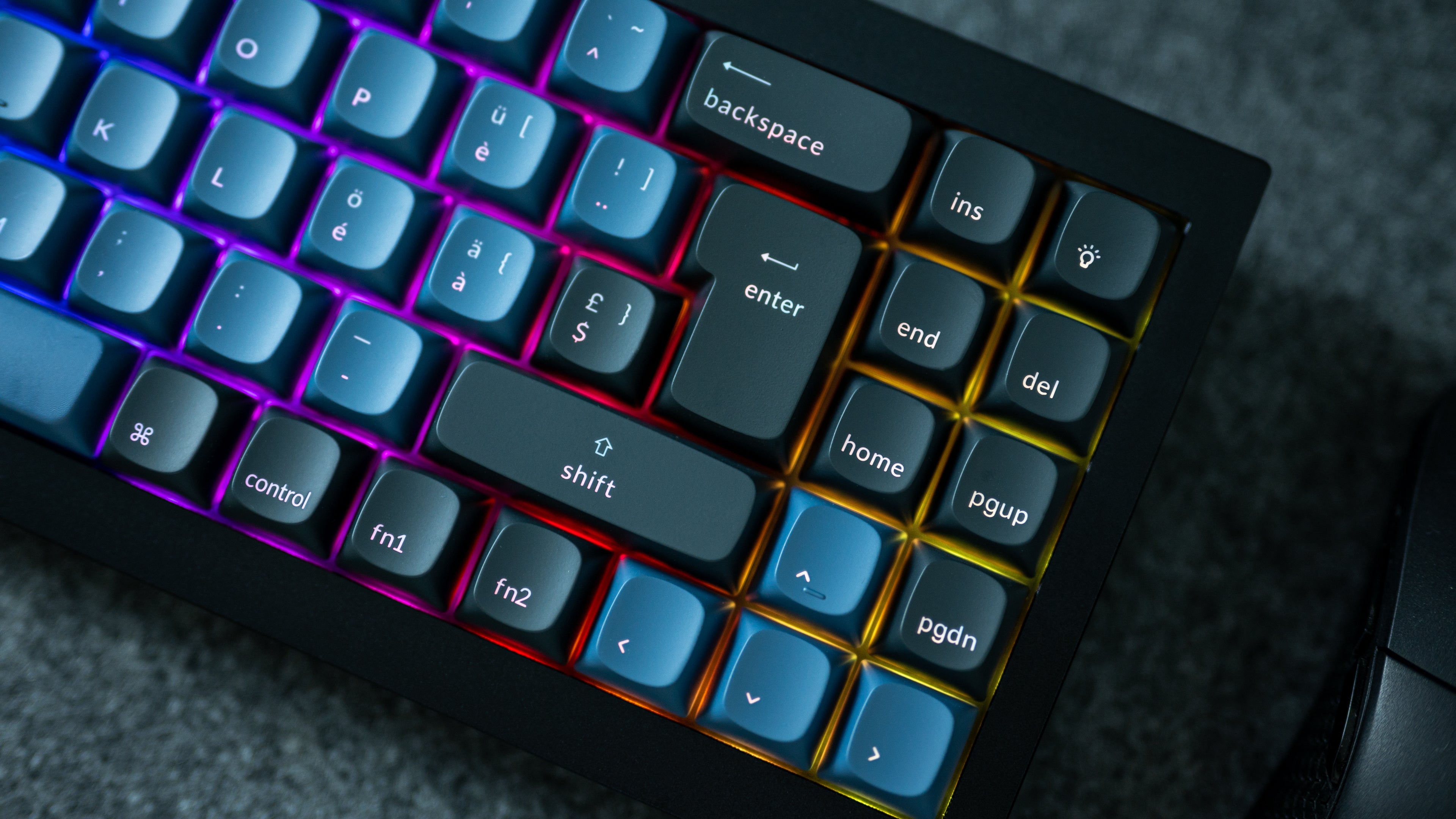 Keychron Q7 ISO Layout 70% Layout Custom Mechanical Keyboard