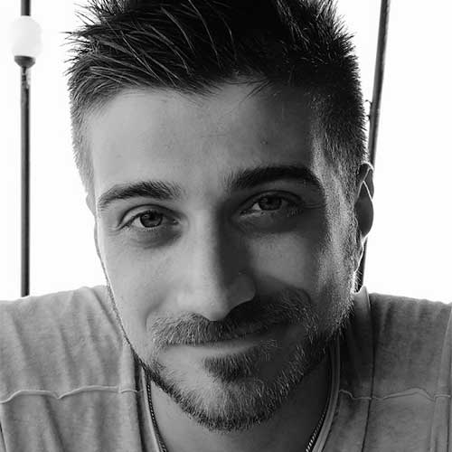 Triantafyllos Papakonstantiou | Web Graphics Programmer