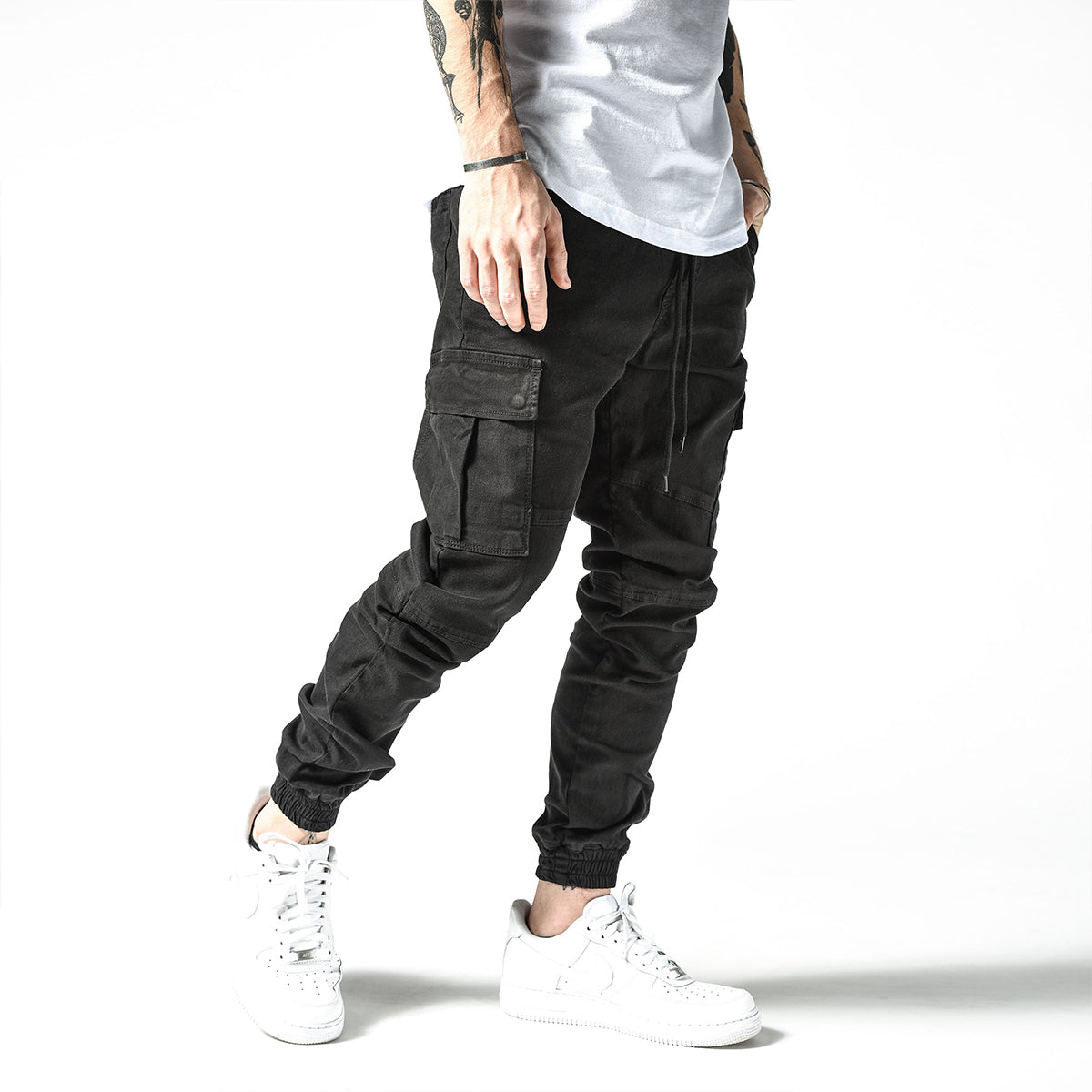 Black Cargo Pants | Monocloth – Monocloth