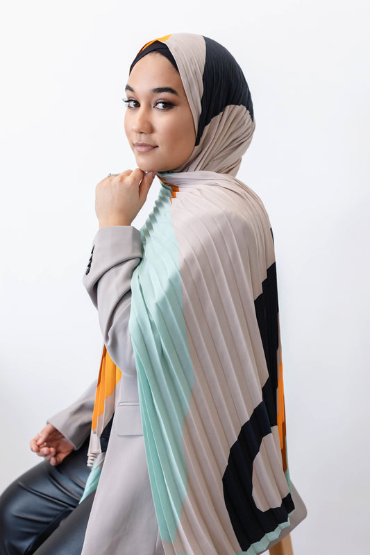 Fine Pleat Hijab - Latte – Haute Hijab