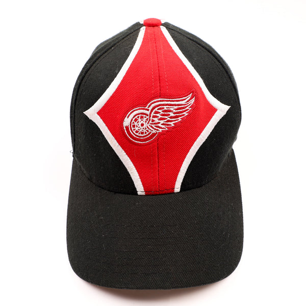 Detroit Red Wings Hat / Vintage / Starter / NHL Hockey / 