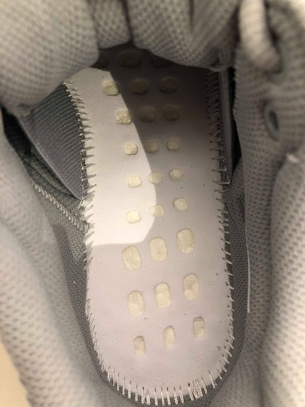 how to tell if yeezy 700 inertia are real