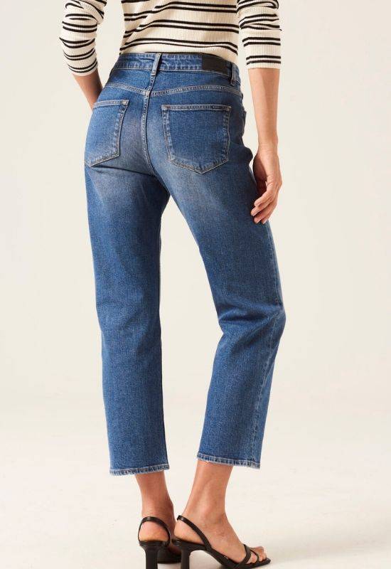 veld ontwerp Helemaal droog The Leah Garcia Straight Jeans | Your Style Your Story
