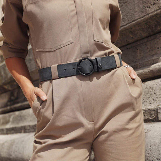 Women's Vintage Leather Belt with Gold Buckle - AMSHRTG – Amsterdam  Heritage
