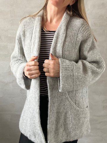 Pygmalion cardigan by Hanne Falkenberg, No 20 knitting kit (3 color)