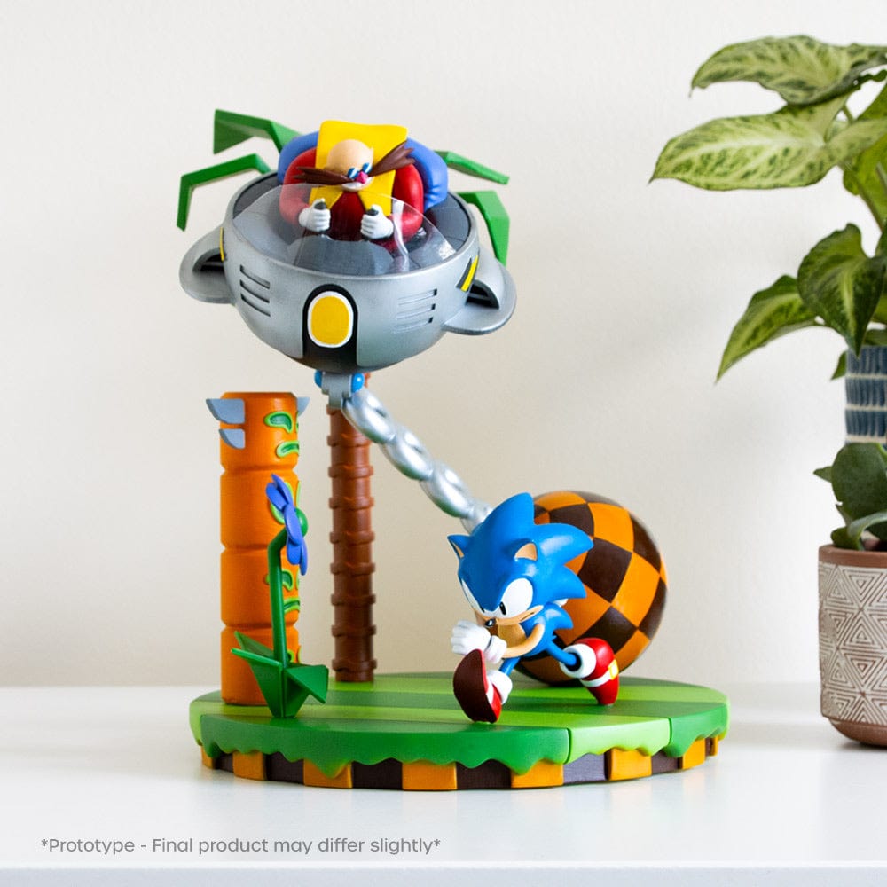 sonic gallery statue