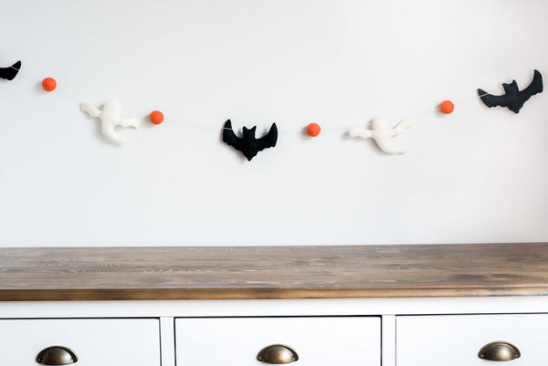 Nivas_Halloween_Garland