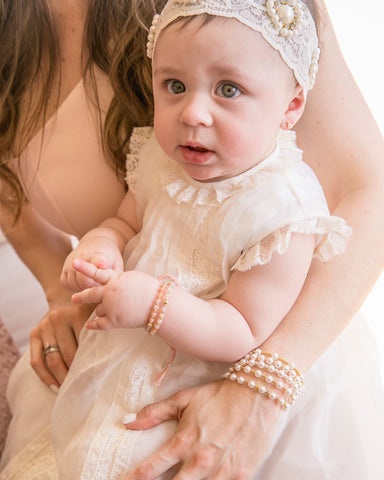 Miranda and her mom wearing Alijuna. Photo by Leonardo Fonseca