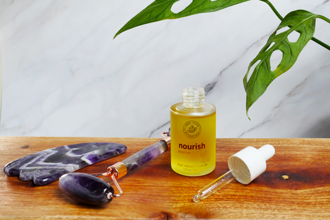 facial roller gua sha with nourish facial oil set