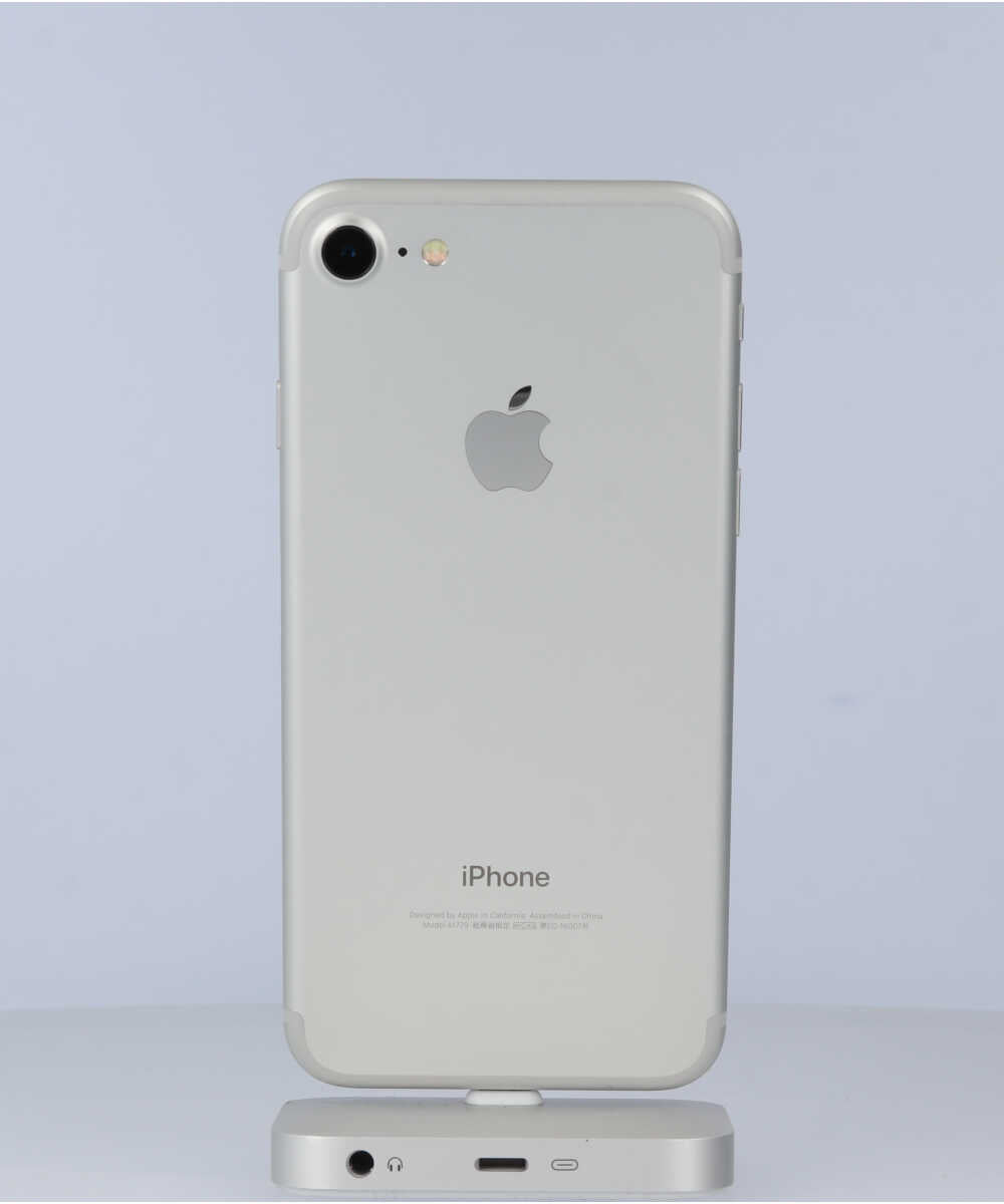 iPhone 7 32GB SIMフリー バッテリー最大容量:93% シルバー Aグレード (355847084040554) 中古