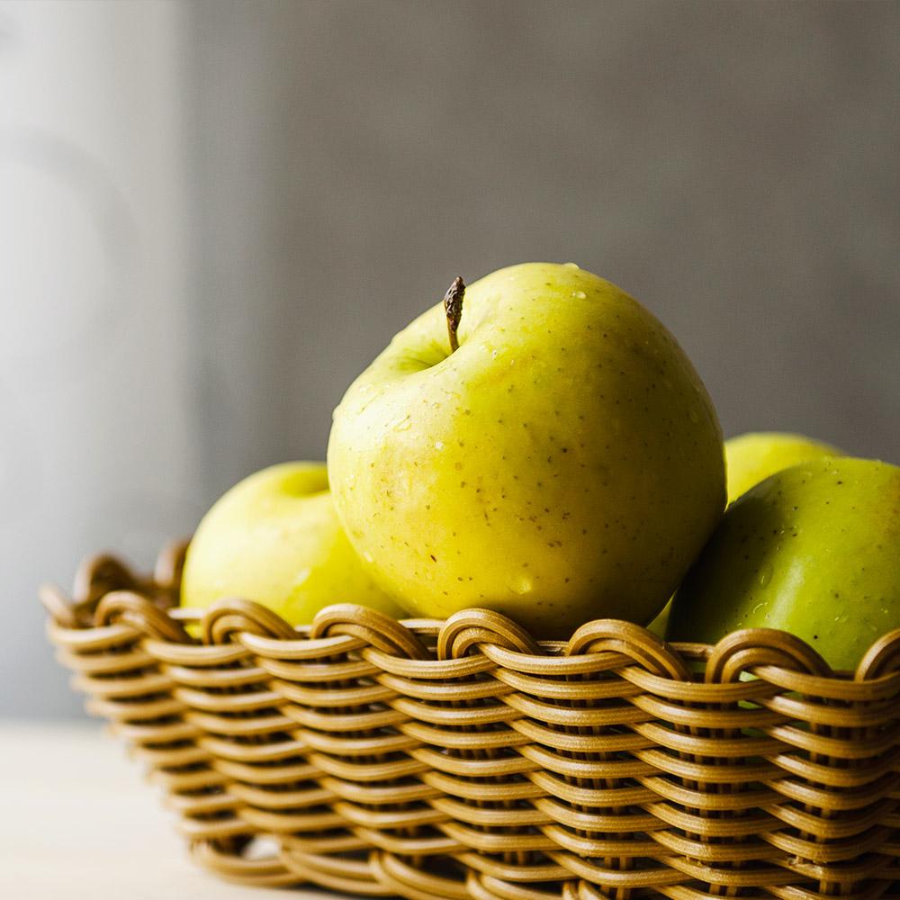 3 ft. Golden Delicious Apple Tree with Honeyed Sweet Light Gold Fruit